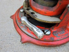 Ridgid Tools No. 65R-TC Manual Receding Pipe Threader & Handle 36570 USA