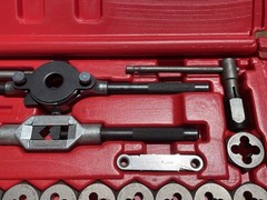 BOSCH TAP & DIE 37 PIECE TOOL SET 396501 SPIRAL POINT HEX DIES USA STEEL