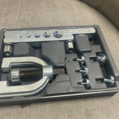 PT W80670 Flaring Tool Set for 3/16&ndash;1/2 in Pipes with Multiple Dies