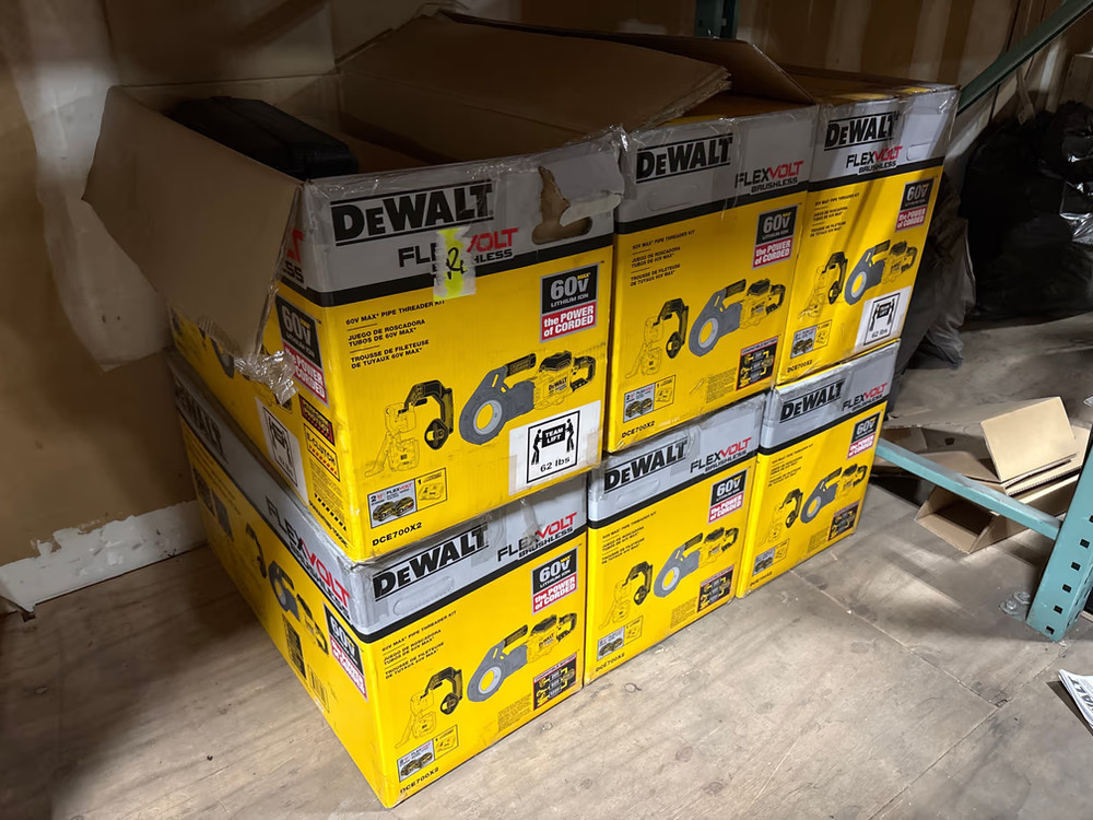 DeWalt DCE700X2 Flexvolt Cordless Pipe Threader &ndash; NO Batteries Or Charger