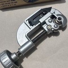 Vintage Craftsman Pipe Tubing Cutter with Rollers No 9-5533 USA w/Box