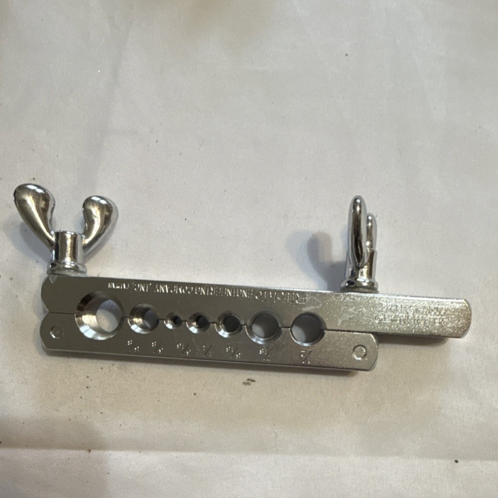 Yellow Jacket 60210-45 45&deg; Flaring Tool for 3/16 to 1/2 in Pipe Sizes
