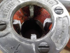 Ridgid Working 00R Pipe Threader w/6 Die 1&Prime;, 3/4&Prime;, 1/2&Prime;3 /8&Prime;, And Carrier