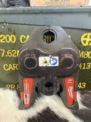 Milwaukee M18 ForceLogic 1/2&Prime; CTS-V Press Jaw 49-16-2650