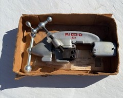 Ridgid 821 Heavy Duty Blade Type Pipe Cutter 535 Pipe Threader New Open Box USA!