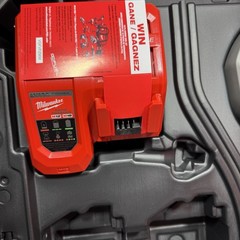 Milwaukee 2870-22 One Key Pipe Threader Kit &ndash; Red