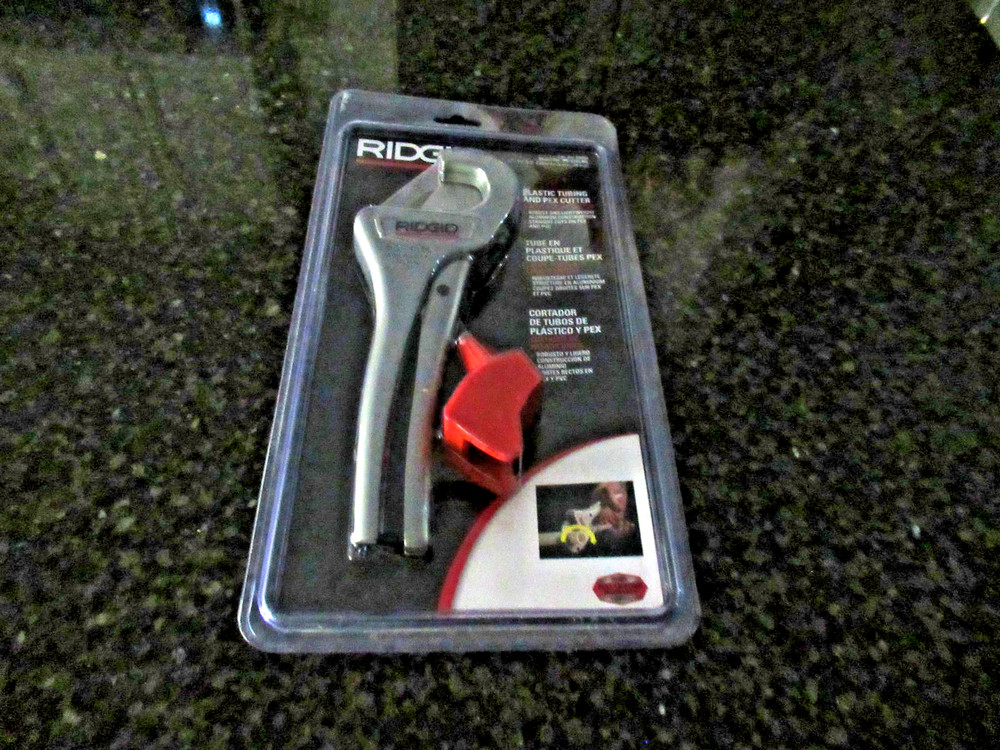 RIDGID PC-1375ML 1/8&Prime; to 1-3/8&Prime; PVC and PEX Cutter w/ Multi-Layer Adapter NEW