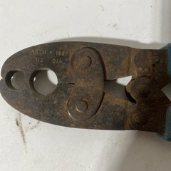 SharkBite Crimp Tool 865894 1/2&Prime; & 3/4&Prime; PEX Preowned Astm F-1807