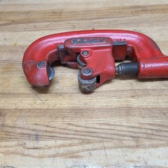 Ridgid 2A Heavy Duty 1-2 Pipe Cutter Tool 1/8 in To 2&rdquo; Ridge Tool Co. Elyria OH