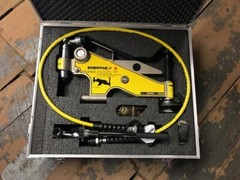ENERPAC ATM-9 Hydraulic Flange Alignment Tool with Hand Pump 376063