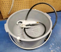 Wheeler Rex 5900 Metal Oiler Bucket, Hose And Handpump + New Tray