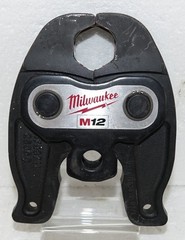 Milwaukee 2473-22 Copper Pipe Press Tool with 4 Jaws 2 Batteries See pics