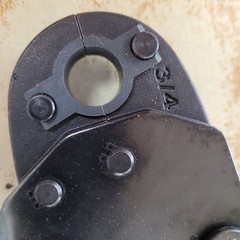 New SharkBite 1/2&Prime; And 3/4&Prime; Compact PEX Crimp Tool 22978Z