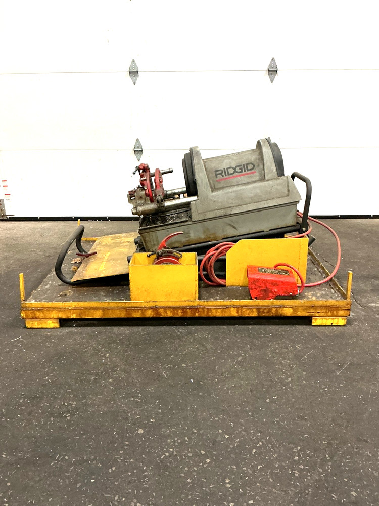 MO-6711, RIDGID 1822-1 PORTABLE PIPE THREADER. 120 V. 60 HZ. 15 A.