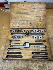 Vintage Tap & Die Set Fractional Sizes 1/4-20 to 1/2-20 Wood Case Greenfield