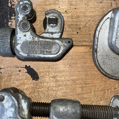 (4)-ASSORTMENT OF PIPE/TUBING CUTTERS, RIDGID CRAFTSMAN, GENERAL. LOT OF FOUR