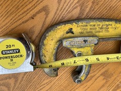 Vintage Ridgid No 40 C-Frame Tubing Cutter 2-4 In Heavy Duty Yellow USA