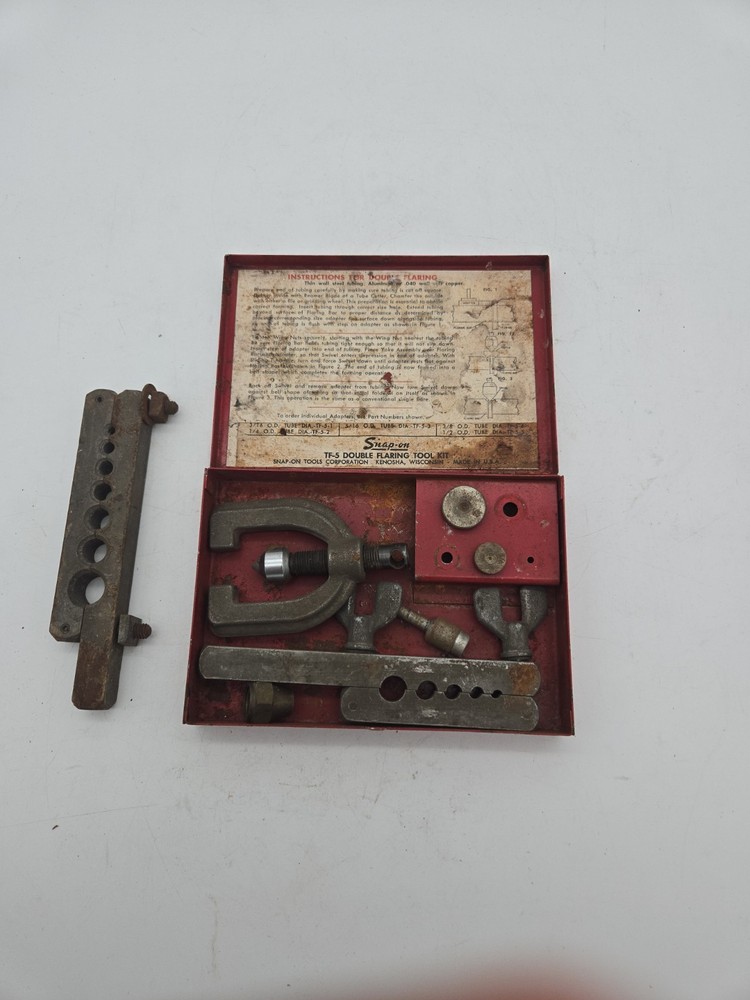 Snap-on TF-5 Metric Double Flaring Tool Kit Red Case Missing Pieces