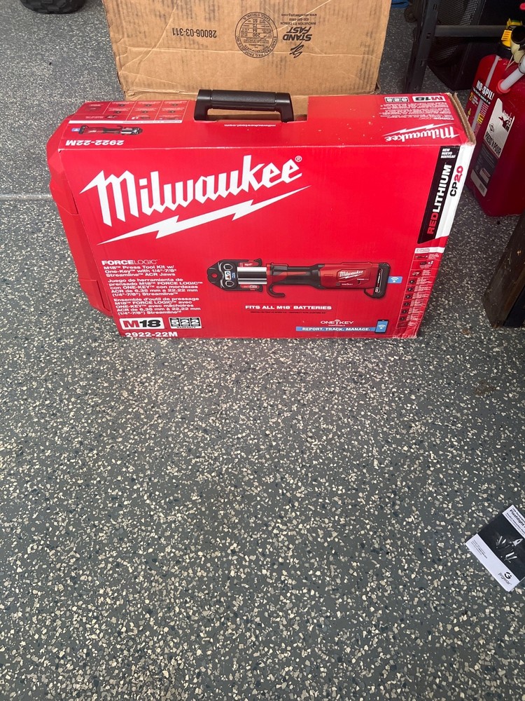 Milwaukee 2922-22 M18 Force Logic Press Tool