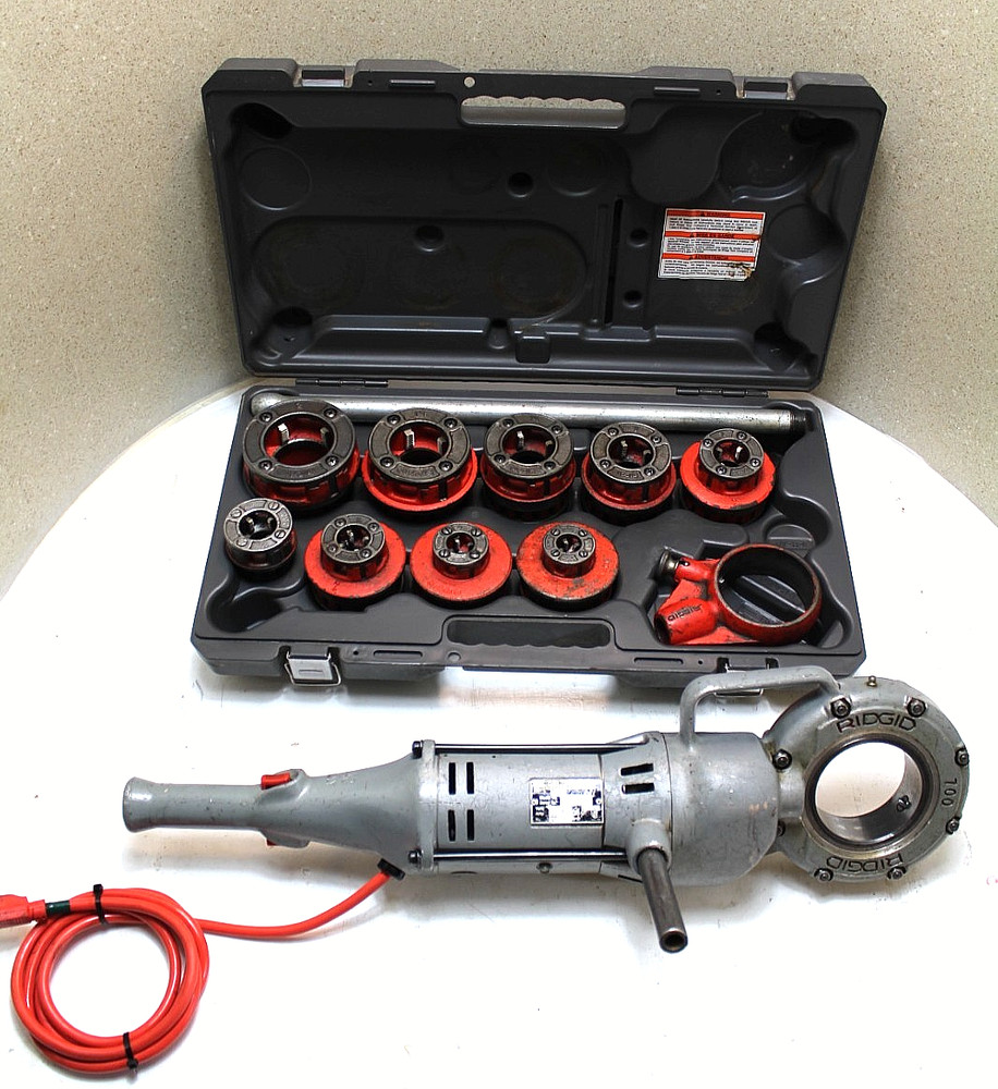 RIDGID 700 Pipe Threader w/ 12-R Die Set & Heavy Duty Ridgid Case (100% TESTED)