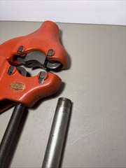 Ridgid 44-S Four Wheel Pipe Cutter 2 1/2&Prime; to 4&Prime; Made in USA Excellent Condition