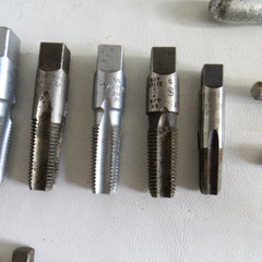 Large Lot of 117 Vintage Tap Die Pipe Threader Machinist Threading Tools
