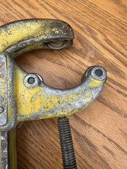 Vintage Ridgid No 40 C-Frame Tubing Cutter 2-4 In Heavy Duty Yellow USA