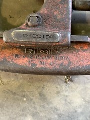 RIDGID 15682 Pipe Threading Machine And Accessories