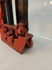 Vintage Pipe Vise Stand Yoke Tools No. B Y 3 THE RIDGE TOOLS ELIRIA Ohio USA