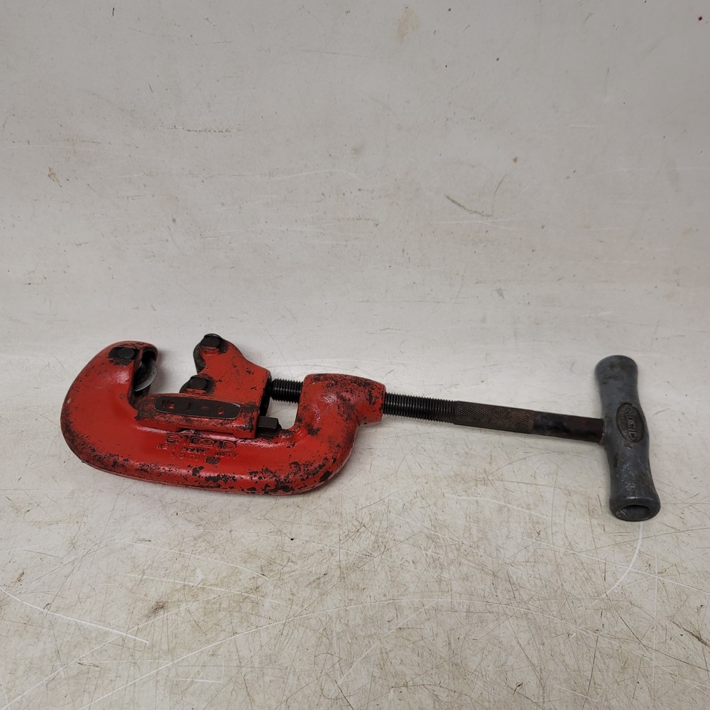 Vintage Ridgid 2A No. 1 &ndash; 2 Heavy Duty 1/8&Prime; to 2&Prime; Inch Pipe Cutter USA Made