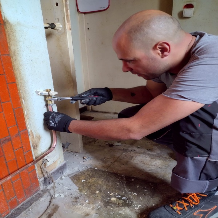chauffagiste plombier reparation tuyaux 31100 toulouse